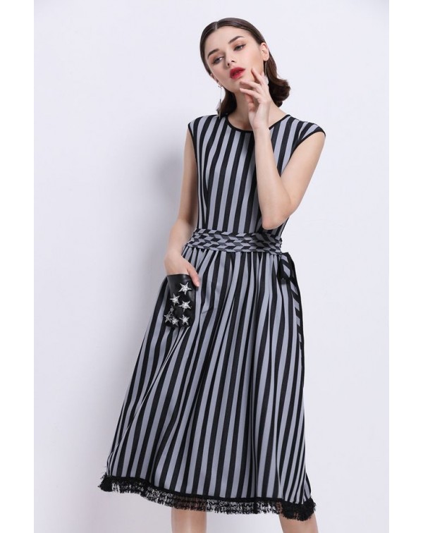 Lace Trim Pockets Striped Dress